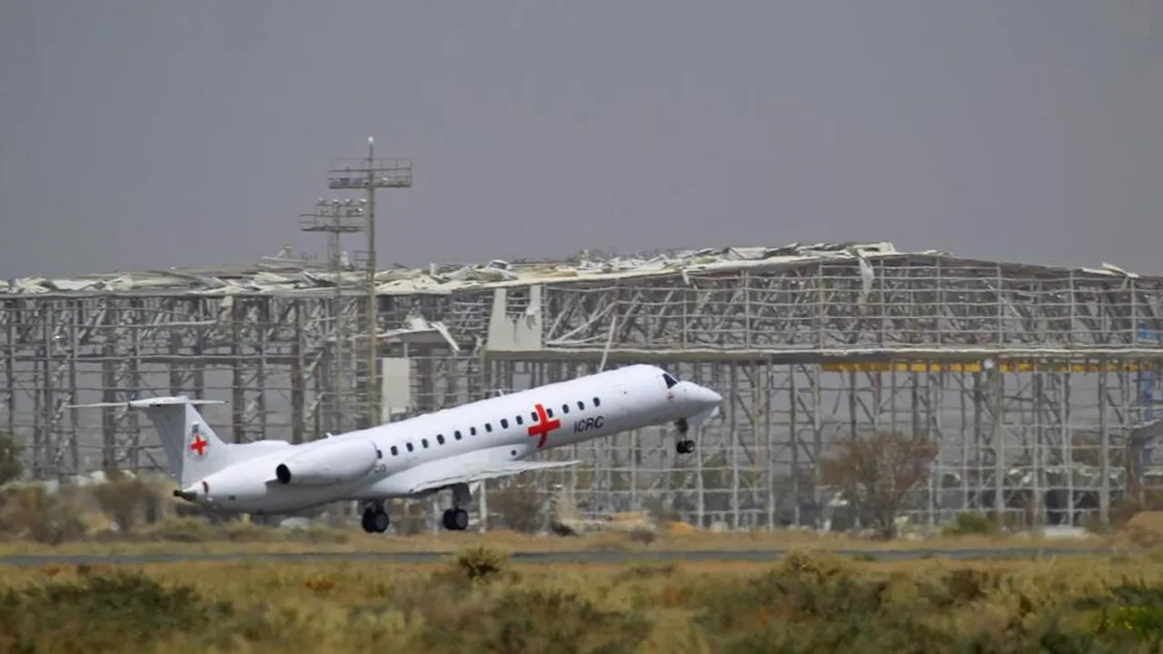 Israel Bom Bandara Yaman saat Pesawat Airbus 320 Mendarat